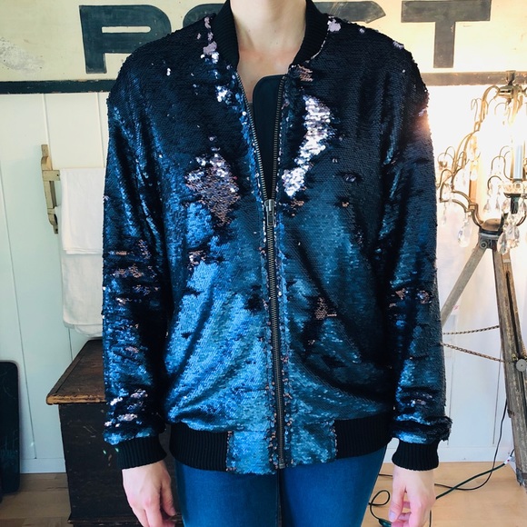 Free People Jackets & Blazers - ♥️ Free People ♥️ Blue Sequined Jacket